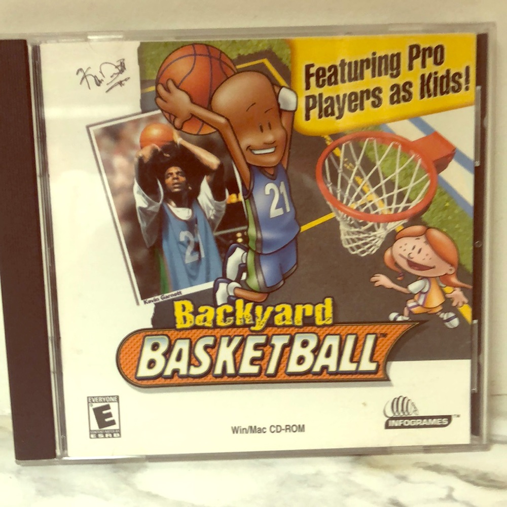 Backyard Basketball 🏀 - Picture 1 of 3